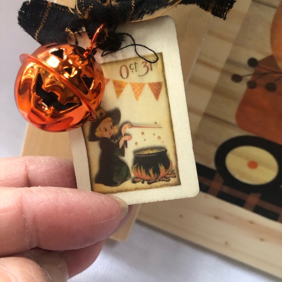 Halloween Decorative Halloween Serving Tray w Adorable Witch Tag & Orange… - Picture 5 of 6